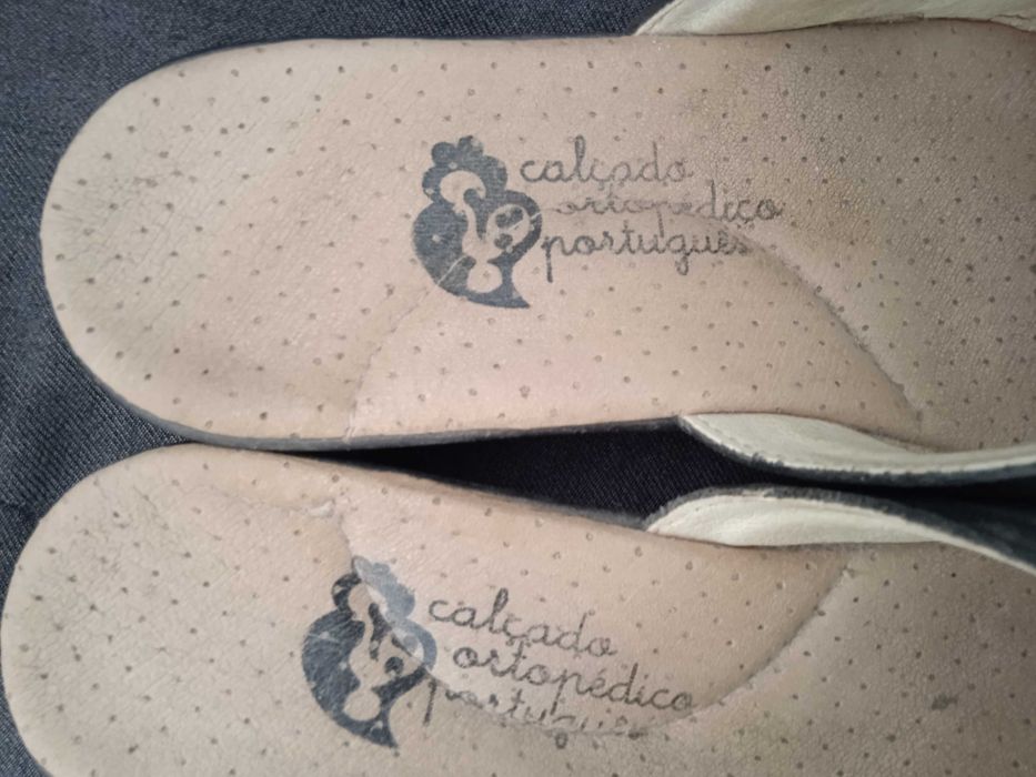 Chinelos ortopédicos