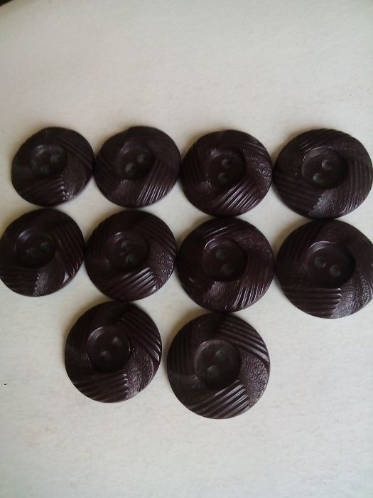 Гудзики виготовлені в СРСР.