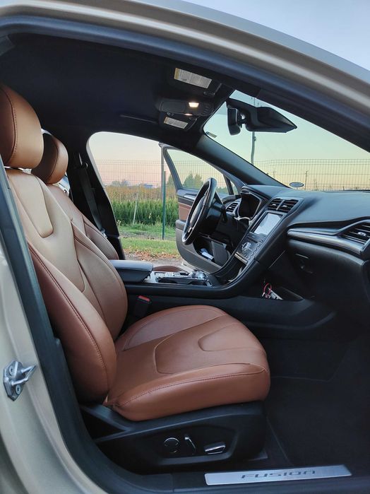 Ford Fusion Energy PlugIn Hybrid Titanium