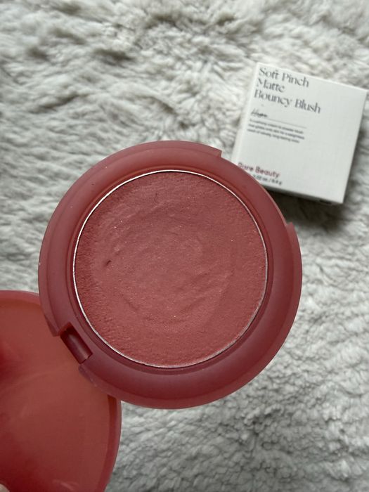 Rare beauty soft pinch matte bouncy blush róż