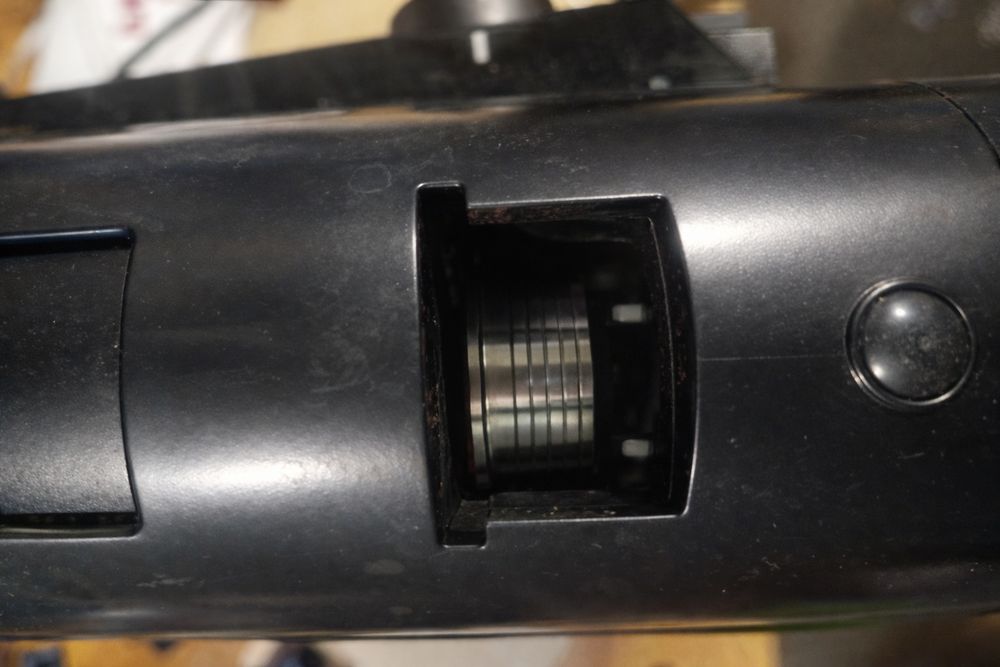 Ekspres kapsułkowy Delta Q Mini 1200W + kapsułka ze stali