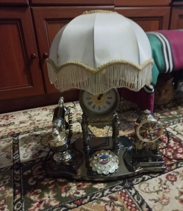 Продам світильник