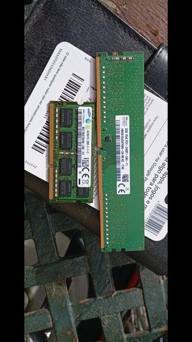 Um stick de memória RAM 4 gb
