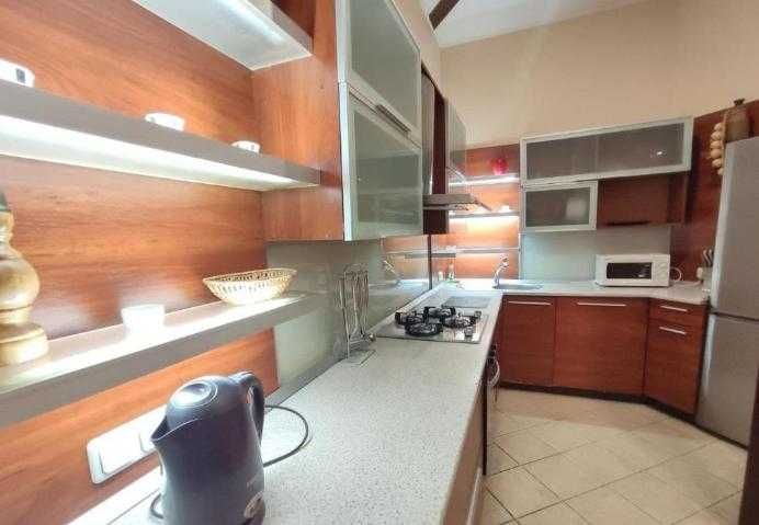 Подобово 3 к Майдан, вул. Софіївська 4.