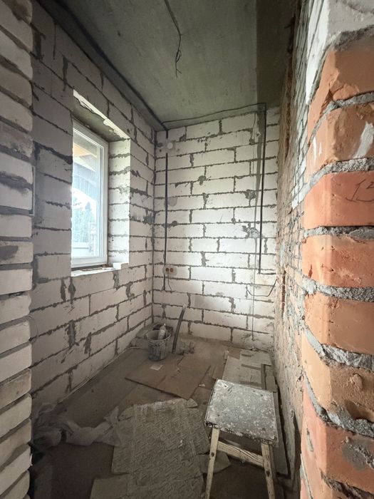 Котедж 160м2 на 9 сот біля 9-ї школи по вул.Декабристів