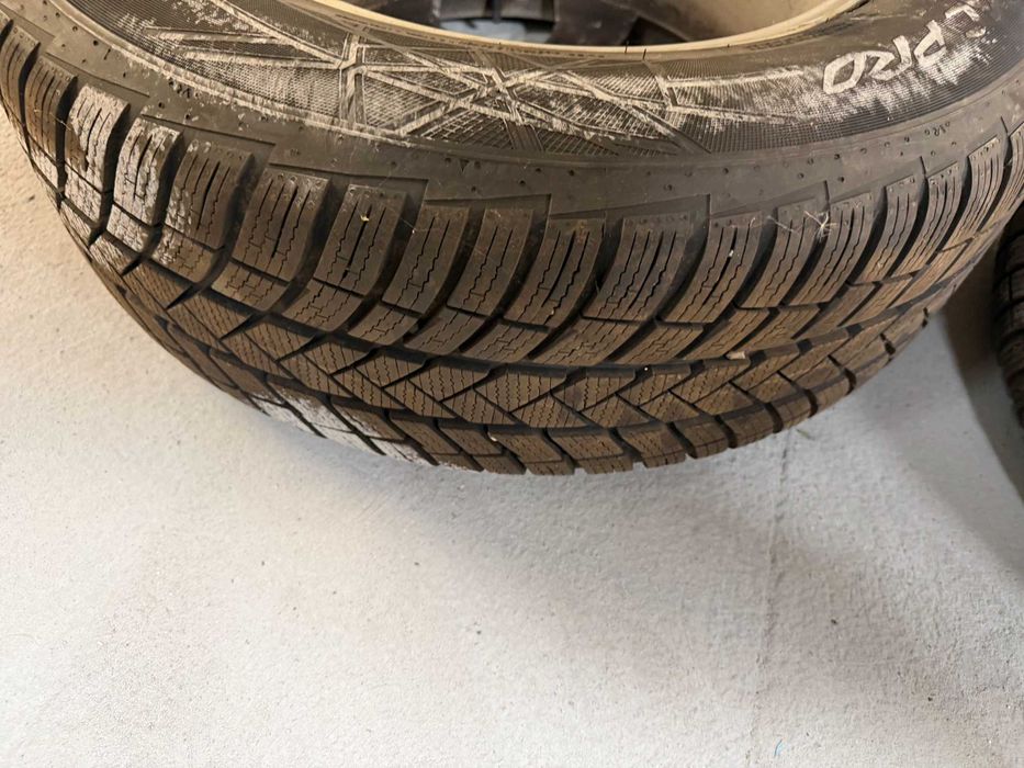 Koła zimowe  235/65 R17 5x108 VOLVO XC60