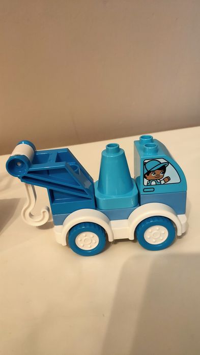LEGO Duplo holownik 10918 i wóz strażacki 10917