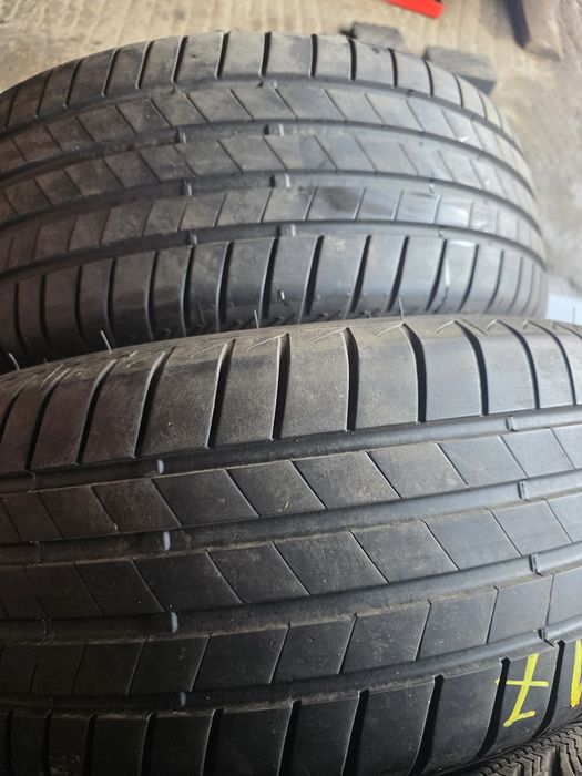 Opony Letnie-Run-flat-2szt-R17 225/55-Bridgestone-7mm