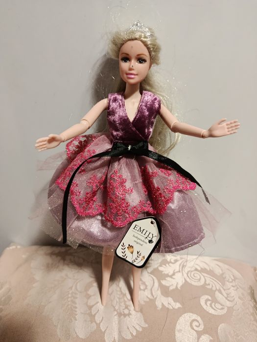 Кукла Emily "Восходящая звезда" 30 см.