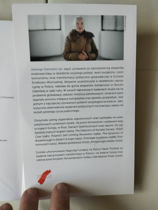 Staniszkis samoograniczająca się rewolucja
