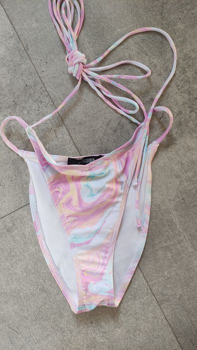 Majtki bikini z wysokim stanem wiązane