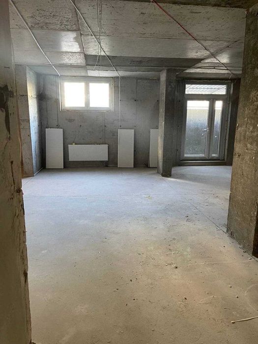 Коммерческое помещение 96 м² с широким спектром для бизнеса Бочарова/Атриум