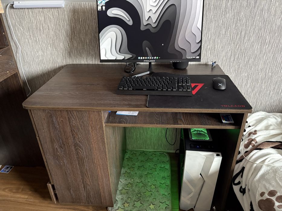 одно спальне ліжко