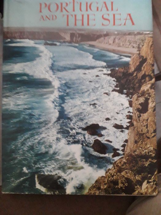 Livros "Navio escola Sagres" e "Portugal and the Sea"
