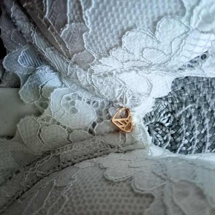 Biustonosz koronkowy, ecru Esotiq 70D