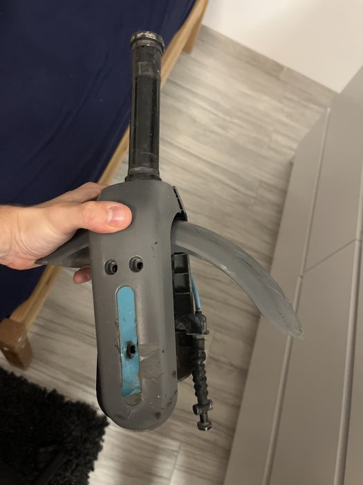 Widelec motus scooty 10 osłonkami