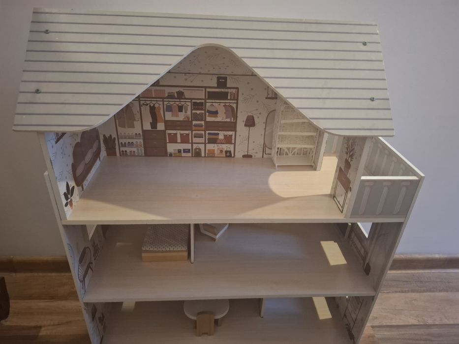 Domek dla lalek 3 piętrowy