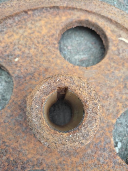 Шкивы чугунные 2-х ручейные.