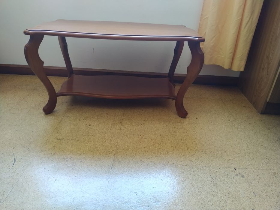 Mesa de madeira de  centro