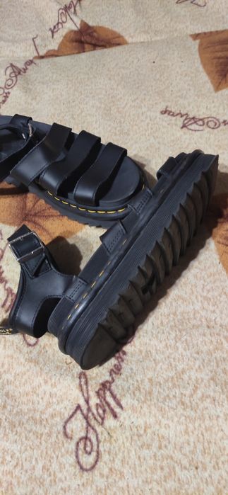 Сандалі Dr.Martens 37-38.