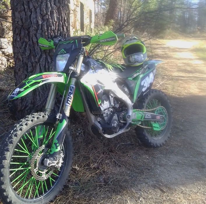 Kawasaki kx250f matrículada