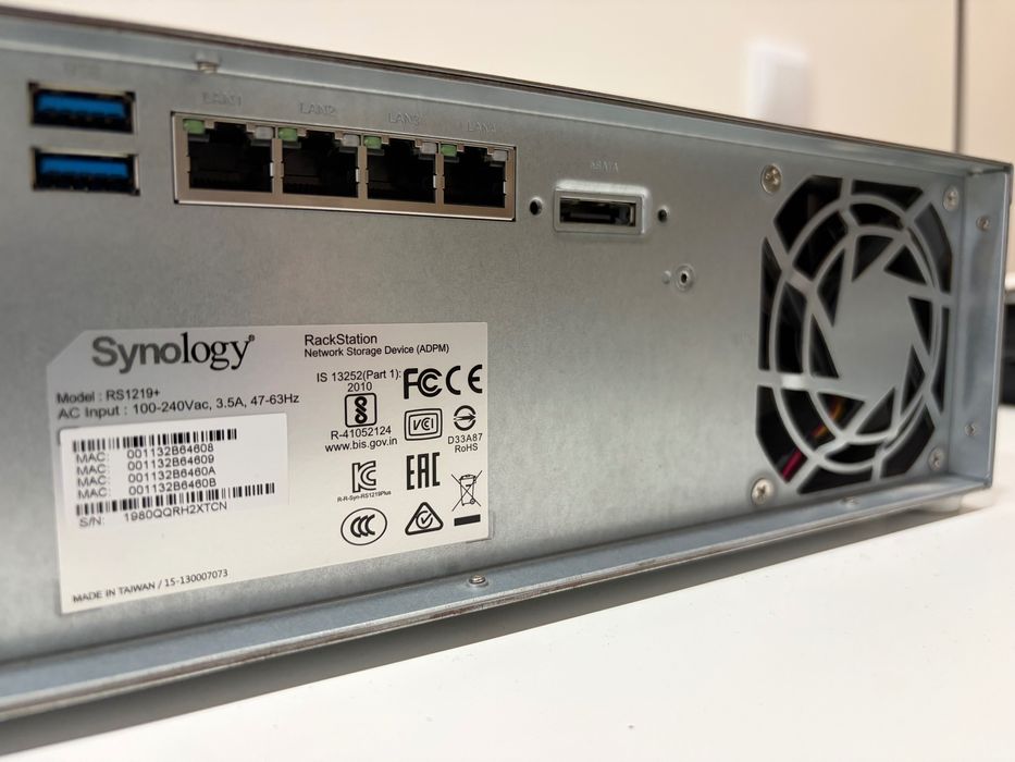 Servidor NAS Rack Synology RS1219+