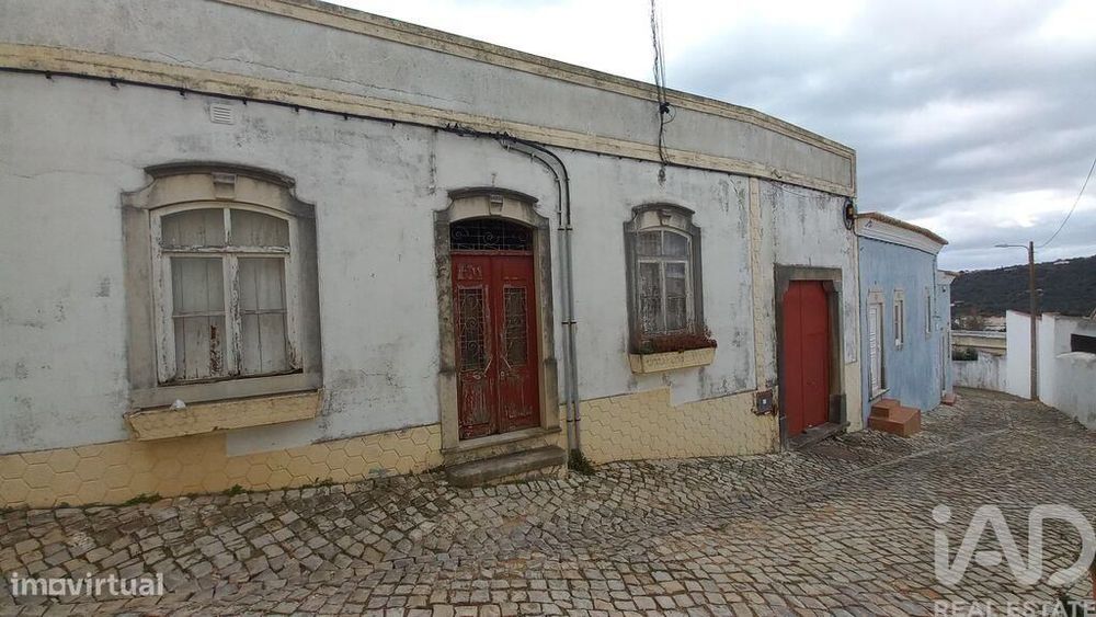 Loja / Estabelecimento Comercial em Salir de 90,00 m2