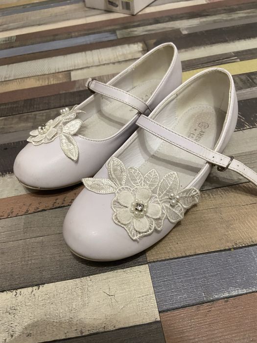 Buty komunijne