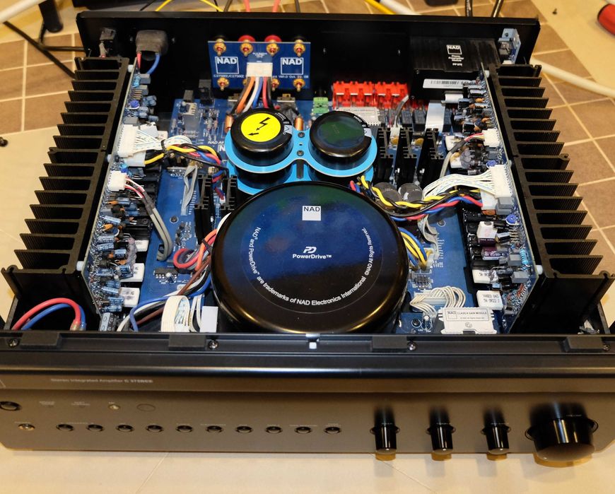 NAD C375BEE - High-Quality Integrated Amplifier64584485262850121