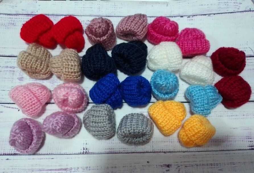 Вязаные мини шапочки для скрапбукинга