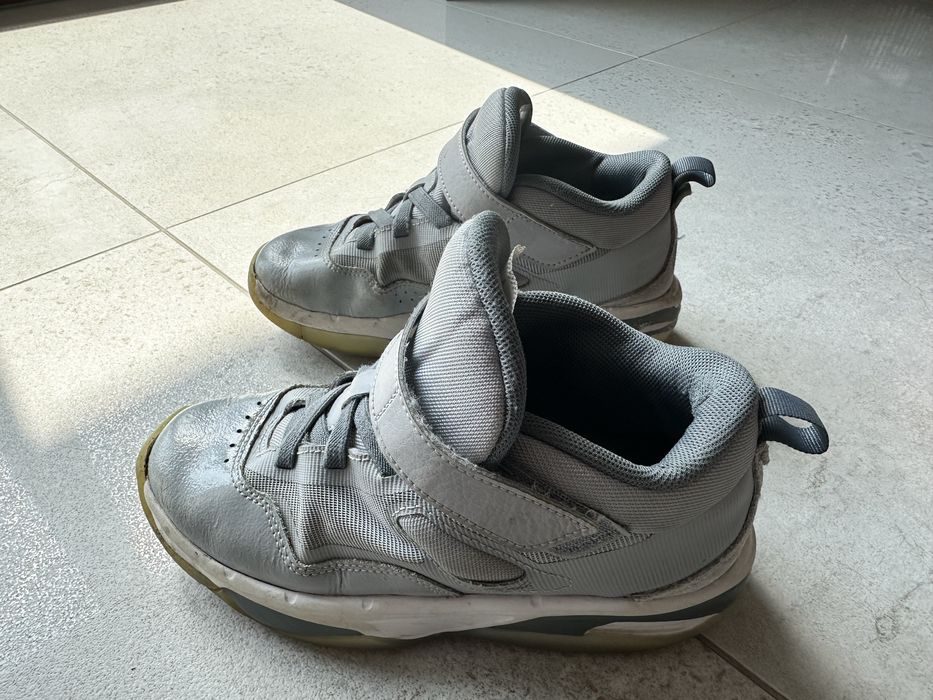 Nike buty dla dzieci Jordan rozmiar 33,5