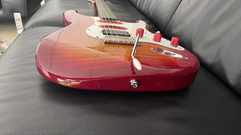 Fender strat MIJ fotoflame de 94