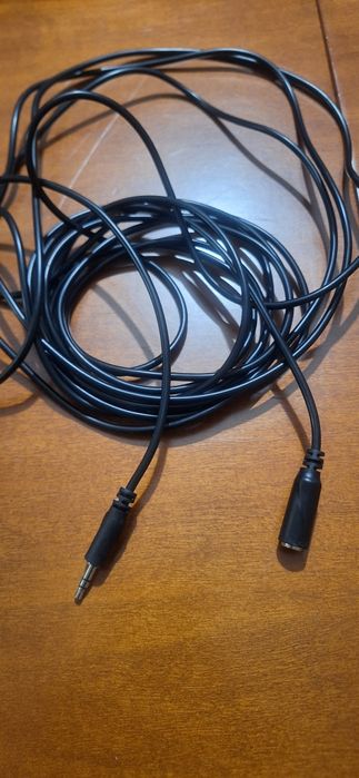 Lote de cabos e carregadores (USB, micro-USB, áudio) - Vender Rápido