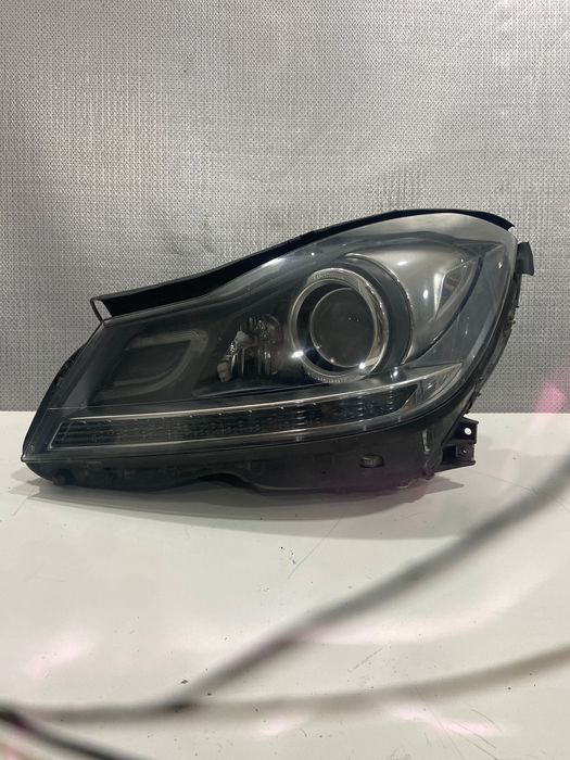 Farol Bi Xenon Mercedes W204
