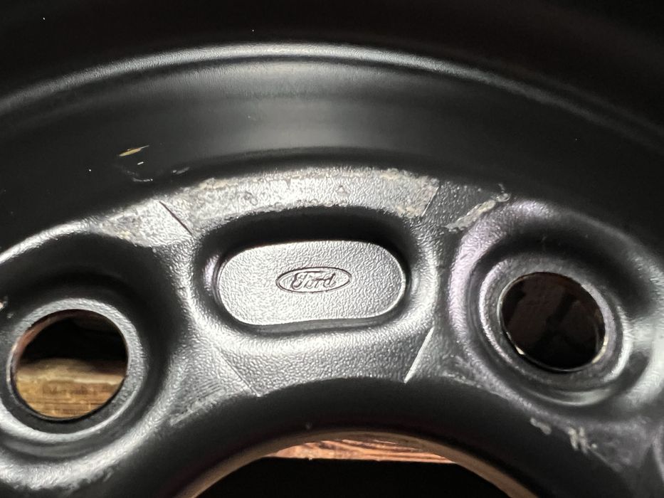 Продам докатку 5/108/R16 Ford