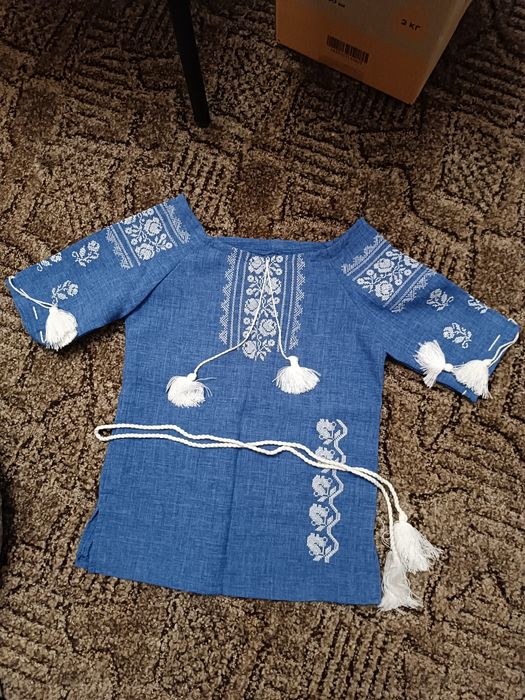 Дитяча вишиванка для дівчинки