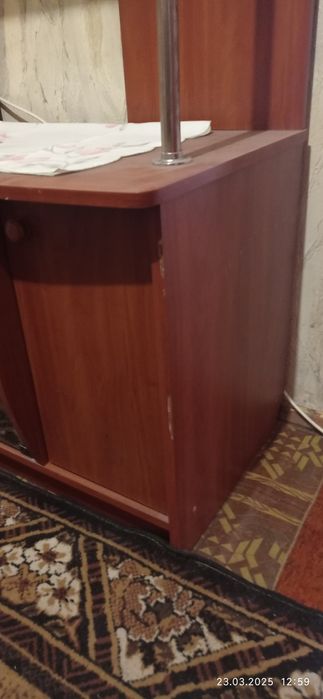 Тумба под телевизор