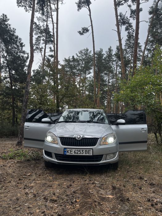 Продам Skoda fabia 2010 1.4 газ/бенз