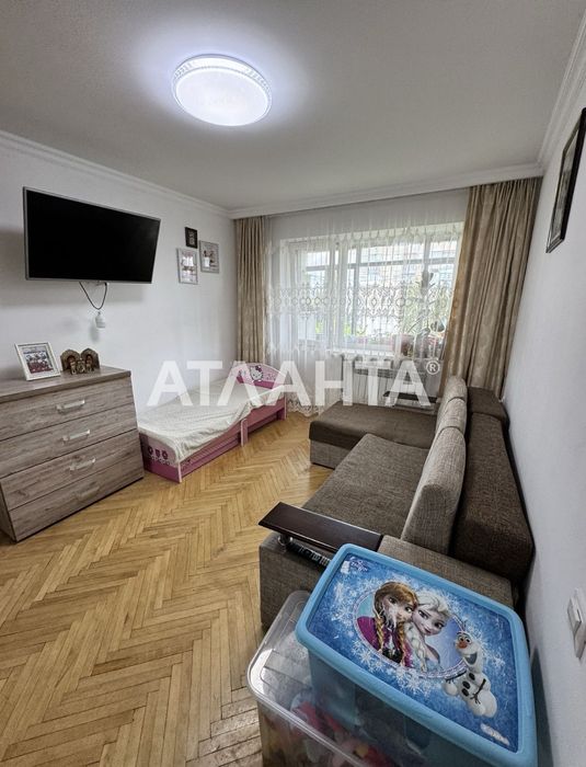 Затишна двокімнатна квартира з ремонтом по вул. Рубчака