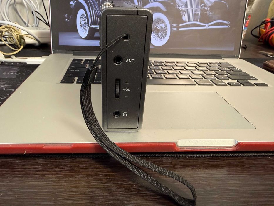 Багатохвильовий радіоприймач (радіосканер) XHDATA D-808