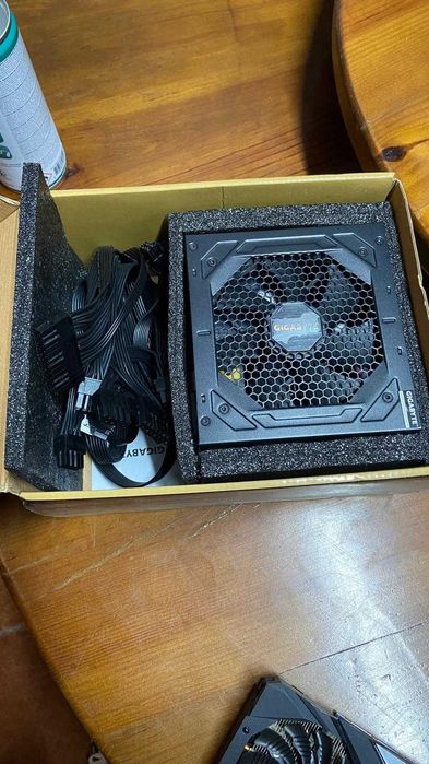 Fonte de Alimentação Gigabyte GP-P850 850W 80 Plus Gold