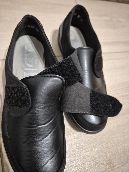 Buty SOLIDUS na szeroką stopę, czarne, skórkowe, na rzep, rozm.42,5