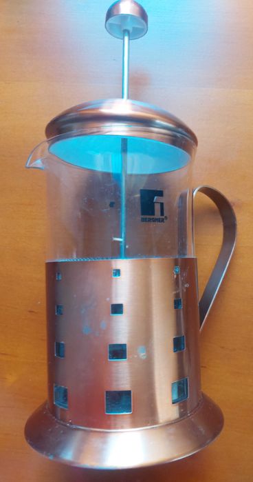 Френч-пресс Bergner 600 мл. для заварки чая, кофе, трав.