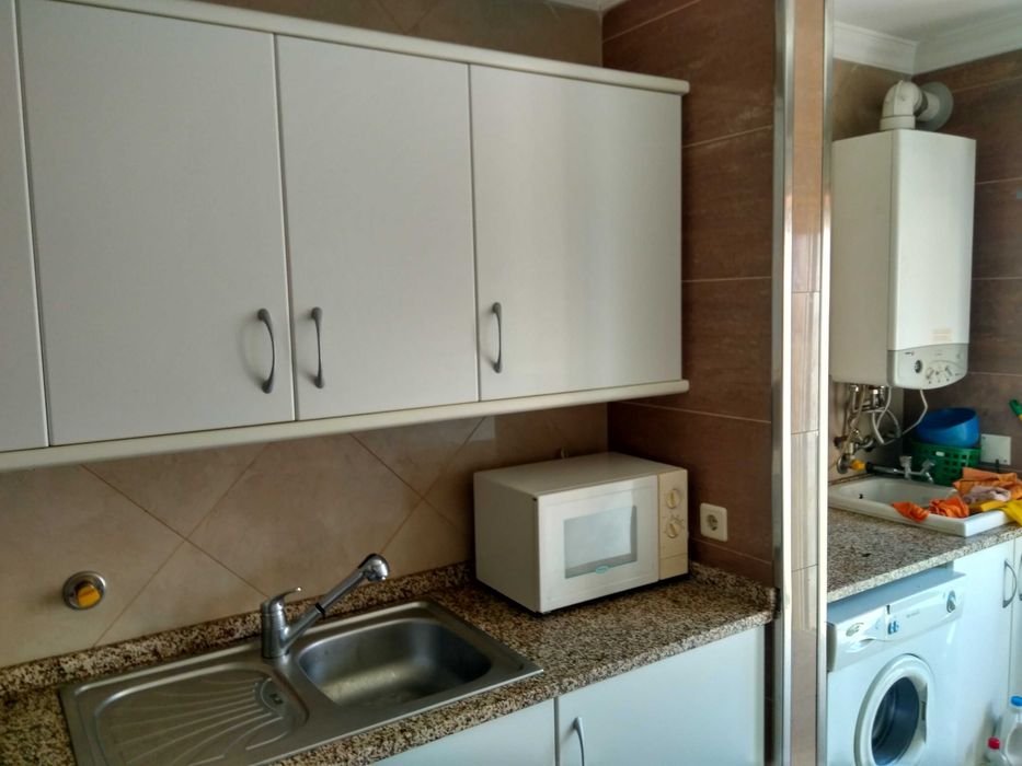 Arrenda-se excelente T1 equipado e mobilado a 400 mts da praia em Labruge - Vila do Conde