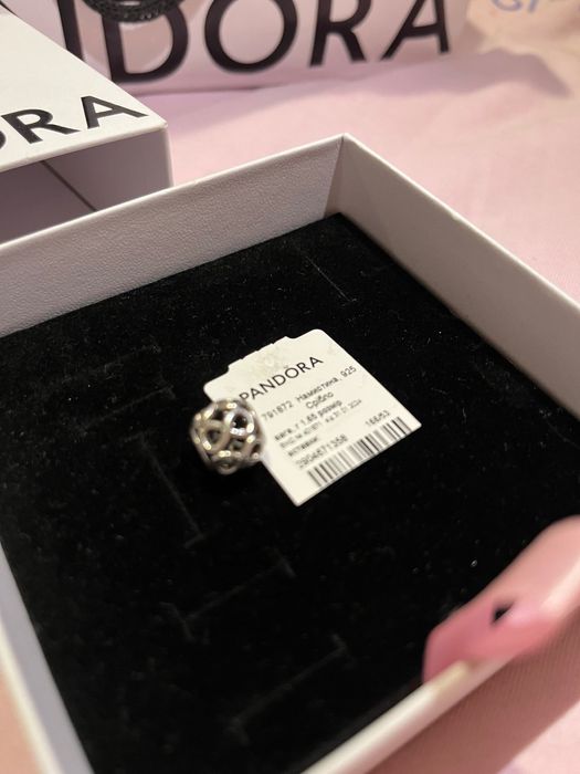 Прикраси від Pandora бу