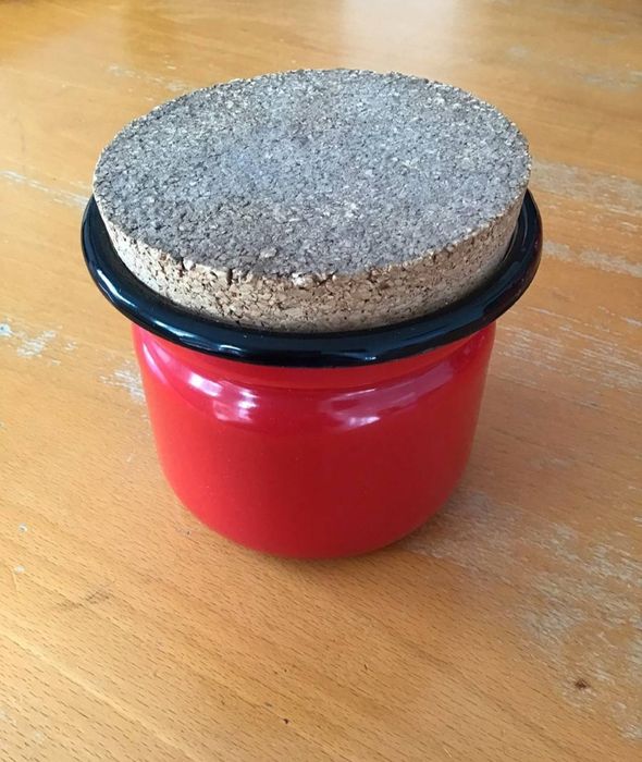 Conjunto de 5 peças de decoração em esmalte de cor vermelha