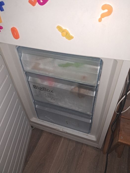 Продам холодильник  BOSCH