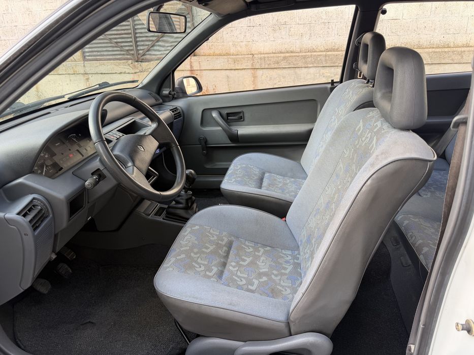 Renault Clio 1.1 RL  65mil kms