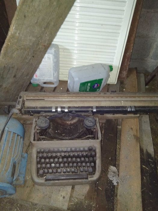 Sprzedam maszynę do pisania