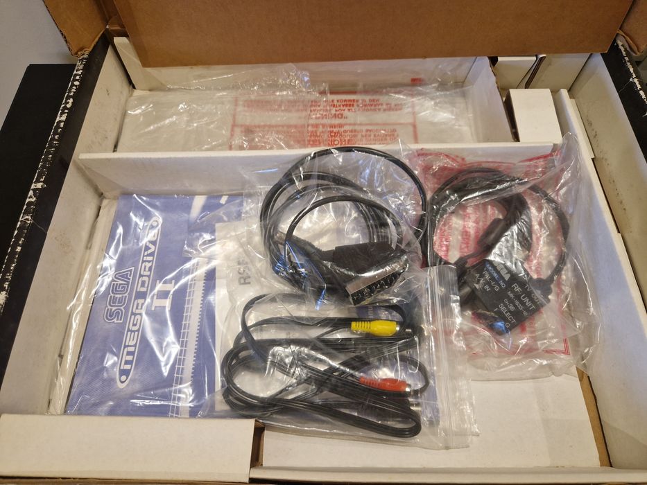 Mega Drive 2 + Everdrive + Comandos 8BitDo